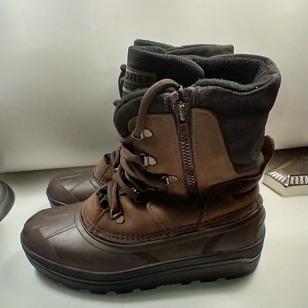 Sorel Kaufman Waterproof Snow Boots Women's sz 7. - Picture 3 of 9